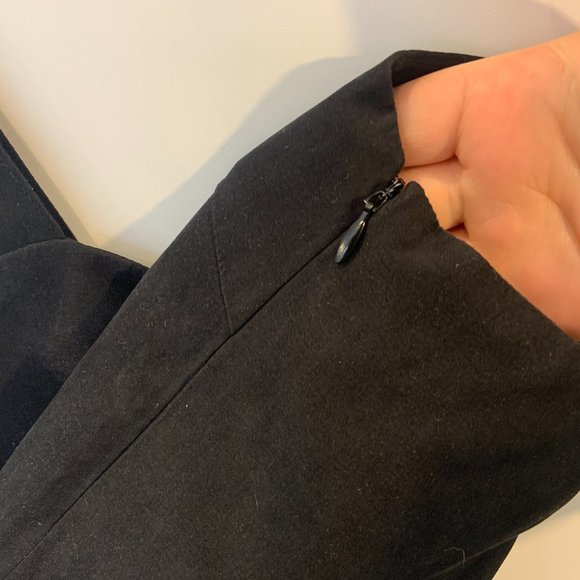 Oak & Fort Cropped Ruched Front Tank Blouse Black Size Small - Picture 5 of 8